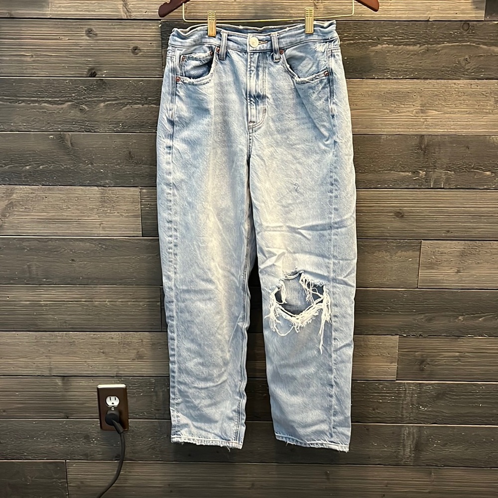 American Eagle 90s Boyfriend Style Jeans